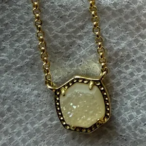 Kendra Scott Davie Pendant Necklace Gold Iridescent Drusy thumbnail 2