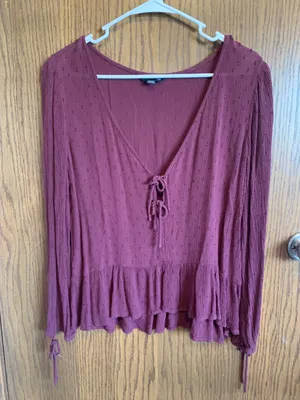 American Eagle Flowy Top thumbnail 1
