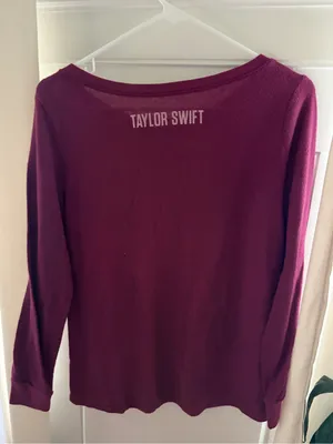 Taylor Swift 2012 Like Ever Knit Top Shirt Womens Small Burgundy Long Sleeve thumbnail 2