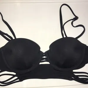 Victorias Secret Bikini Top 34A thumbnail 3