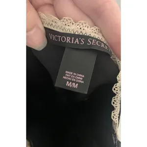 Lingerie thumbnail 5