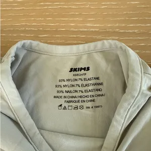 SKIMS Cotton Jersey Tshirt Short Sleeve Size XS in Gray Beige thumbnail 2