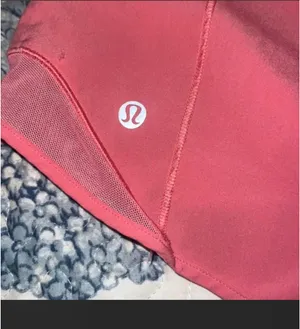 Lululemon Shorts Hotty Hot High-Rise 4" thumbnail 4