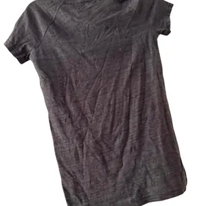 Grey Adidas Short Sleeve T-shirt Womens Small‎ thumbnail 3