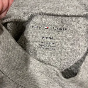 Tommy Hilfiger long sleeve thumbnail 3