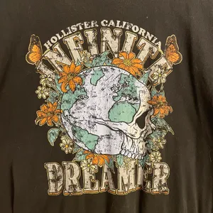 Hollister Graphic Tshirt thumbnail 3