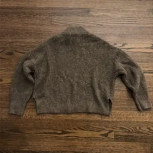 Abercrombie & Fitch brown sweater thumbnail 3