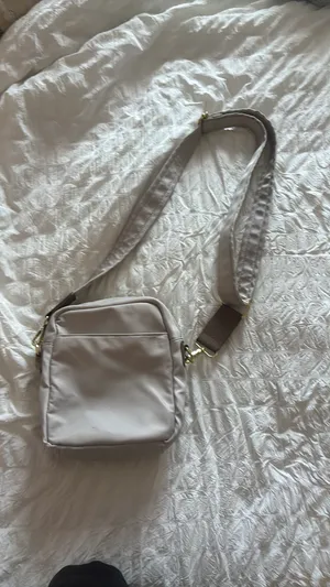 Laundry by Shelli Segal Bag thumbnail 7