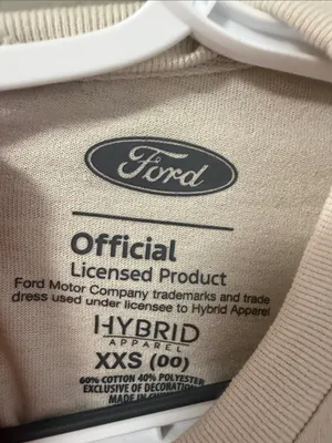 Ford Bronco Vintage Style Mountain Graphic Crop Tee Cream / Black Oversized Fit thumbnail 5