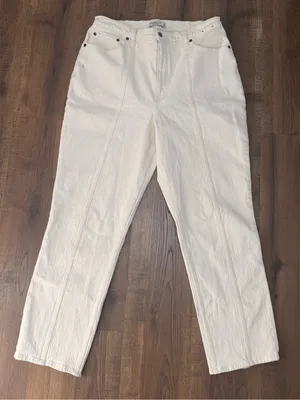 Abercrombie & Fitch 90s Straight Ultra High Rise Curve Love White Denim Jeans 32 thumbnail 1
