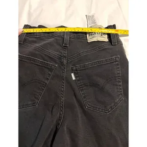 Levi's SilverTab Mom Jeans Black High Rise Tapered Women's W26 L27 26x27 thumbnail 12