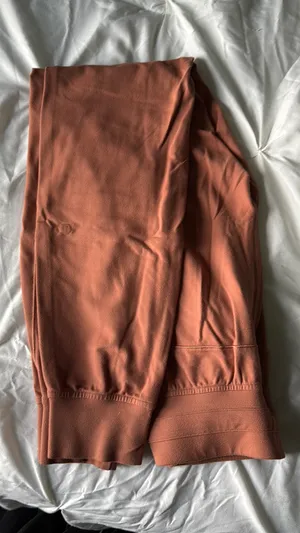 Lululemon joggers  thumbnail 3