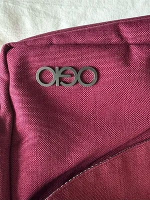 Ogio Everyday Tablet Crossbody Messenger Bag in Burgundy Red thumbnail 2