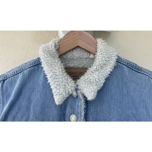 Levi's Signature Gold Sherpa Trucker Jacket Chore Barn Size XL Blue Denim thumbnail 2