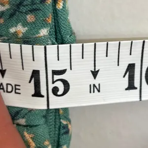 American‎ Eagle Green Floral Romper Smocked Back Tie Waist Short Sleeve Medium thumbnail 7