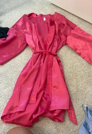 Pink get ready robe thumbnail 1