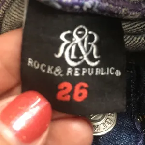 Rock & Republic EUC Kurt Low Rise Bootcut Jeans Purple Stitch Size 26 KRT0250 thumbnail 4