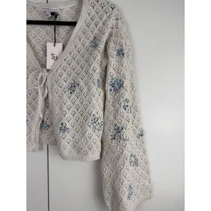 Sincerely‎ Jules Floral Embroidered Pointelle Knit Tie Front Cardigan Cream M thumbnail 2