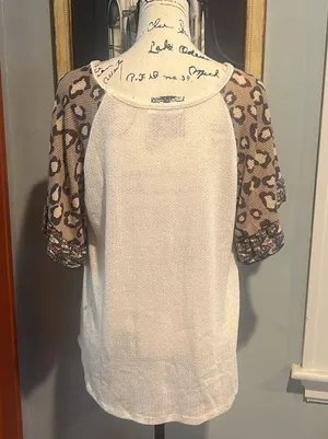 Ces Femmes Ruffle Sleeve Loose-Fitting Blouse (M) thumbnail 4