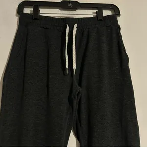 Vuori Performance DreamKnit Joggers Black Heathered Loungewear Cozy Casual thumbnail 5