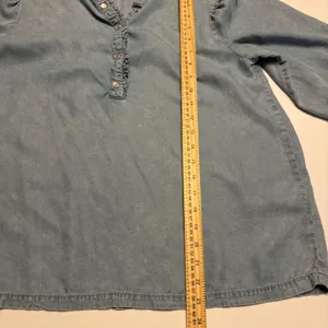 Jane + Delancey Henley Top Womens Small Blue Ruffle Puff Sleeve Chambray Style thumbnail 5
