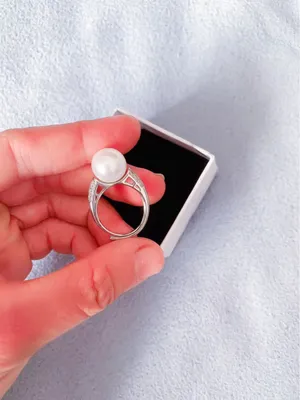 Large Ring Sculpture with Pearl And Crystals - Cocktail Pearl Ring thumbnail 4