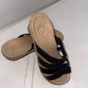 Crocs A-Leigh Cork Wedge Black Sandals Strappy Leather Classic Women's Size 7 thumbnail 16