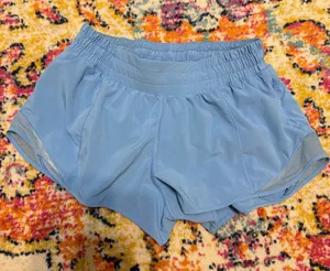 Lululemon Hotty Hot Shorts 2.5" Low-Rise thumbnail 1