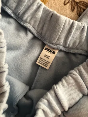 PINK Victoria's Secret ivy fleee oversized sweatpants thumbnail 3