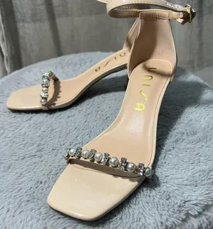 Unisa Sandals size 6 thumbnail 1
