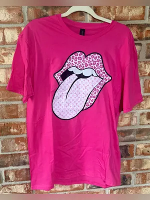 Gildan Hot Pink Graphic Tee with Leopard Tongue Design thumbnail 1