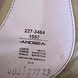 Andrea size 7 flats thumbnail 3