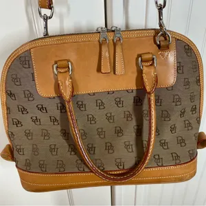 Vintage Dooney and bourke Domed‎ Signature Jacquard Tan Brown Leather Crossbody thumbnail 9