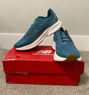 New Balance CTLYST Training Sneakers Women’s 8.5 DynaSoft thumbnail 1