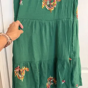 Figueroa & Flower Tiered Maxi Dress Green‎ Boho Peasant Floral Garden Party MED thumbnail 6