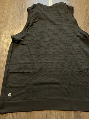 Lululemon Tank thumbnail 4