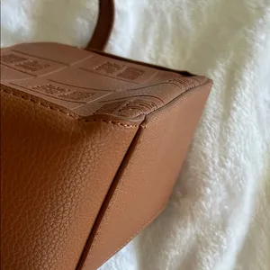 NWOT/ Never Used Steve Madden Tan Embossed Crossbody Bag thumbnail 9
