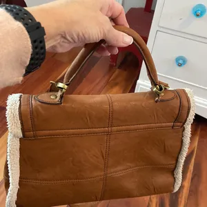 Apt 9 bag thumbnail 4