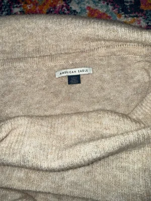 American Eagle Outfitters sweater thumbnail 2