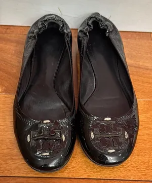 Tory‎ Burch Patent Black Flats size 7.5 thumbnail 1