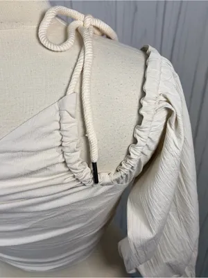 NWT WNTRMSE‎ Pippa One-Shoulder Long-Sleeve Crop Top in Vanilla, Size 6 thumbnail 8