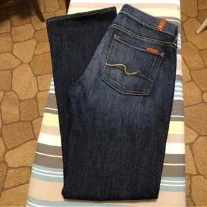7 For All Mankind Bootcut Dark Wash Stretchy excellent condition Jeans 29 thumbnail 2