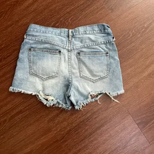 Free People Denim Shorts Distressed Cut-Off 26 thumbnail 5
