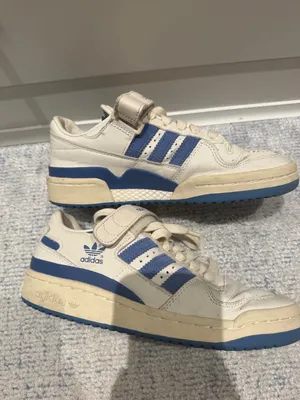 Adidas Shoes  thumbnail 2