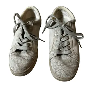 UGG Karine Snake Women's Lace up Leather Sneakers Size US 7 EU 28 Beige thumbnail 3