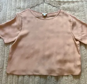 Cuyana cropped pink silk top size small thumbnail 1