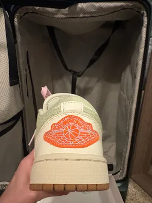Nike sneakers. Cream, green and coral knit like thumbnail 6