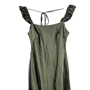 Social Bridesmaids Olive Green Satin Ruffle Flutter‎ Sleeve Maxi Dress XS 8219 thumbnail 5