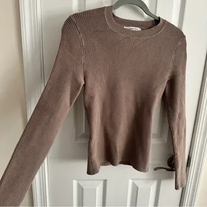 Abercrombie Fitted Crewneck Sweater Women’s Size Small thumbnail 3