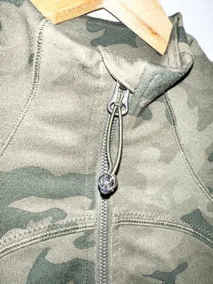 Lululemon Define Camo Zip-Up Athletic Jacket - Olive Green w/ Thumbholes thumbnail 6